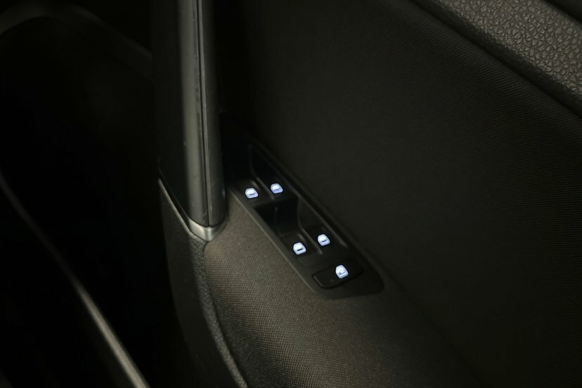 Volkswagen Golf Golf Se Bluemotion Technology Tdi Black #9