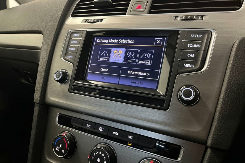 Volkswagen Golf Golf Se Bluemotion Technology Tdi Black #18