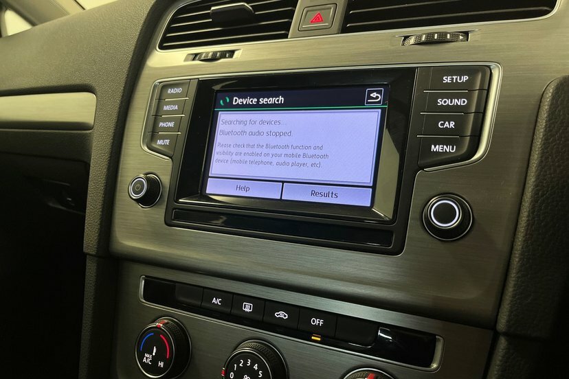 Volkswagen Golf Golf Se Bluemotion Technology Tdi Black #17