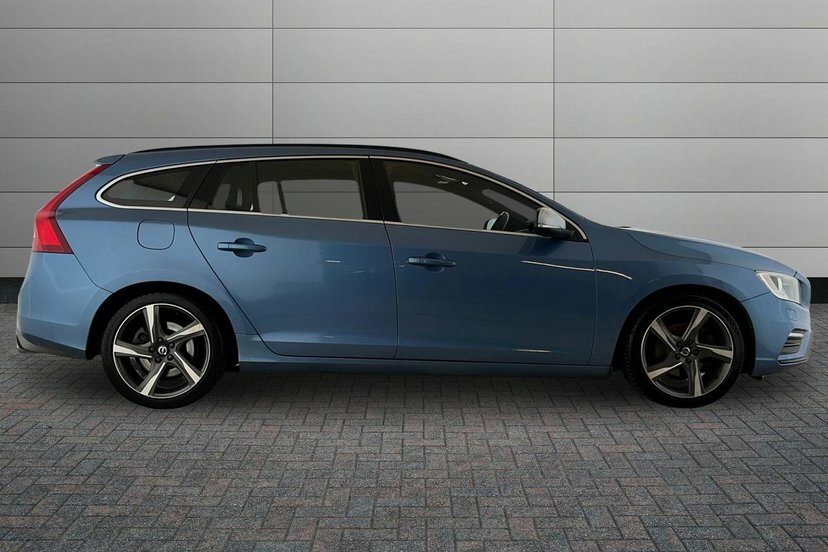 Volvo V60 2015 1.6 D2 R-design Nav Estate Powersh Red #4