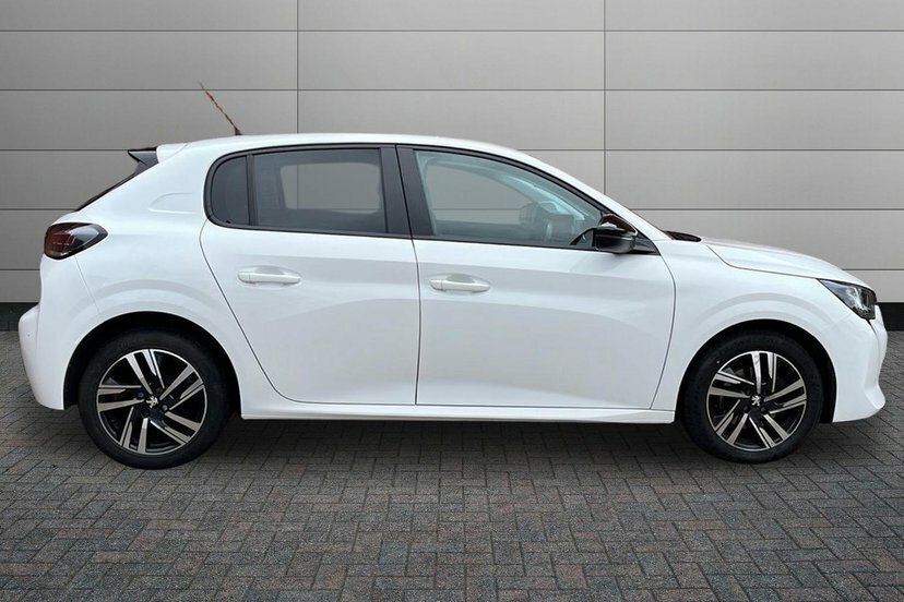 Peugeot 208 1.2 Puretech Active Premium Hatchback White #4