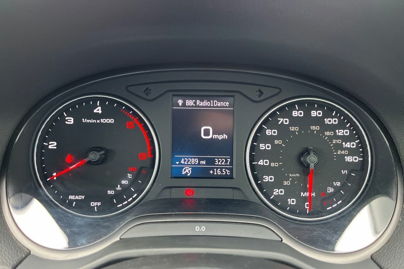 Audi Q2 1.6 Tdi S Line 114 Bhp Grey #20