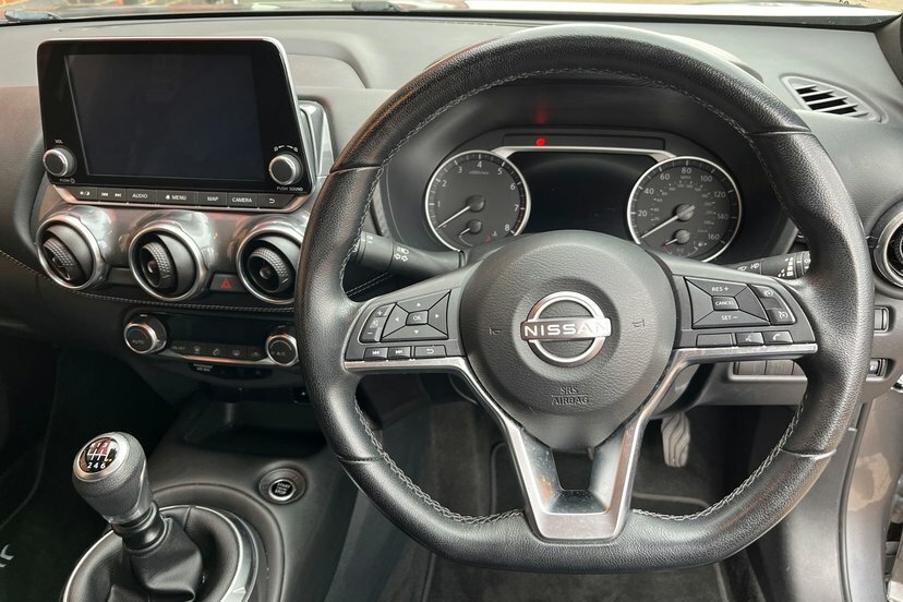 Nissan Juke Acenta Dig-t Red #16