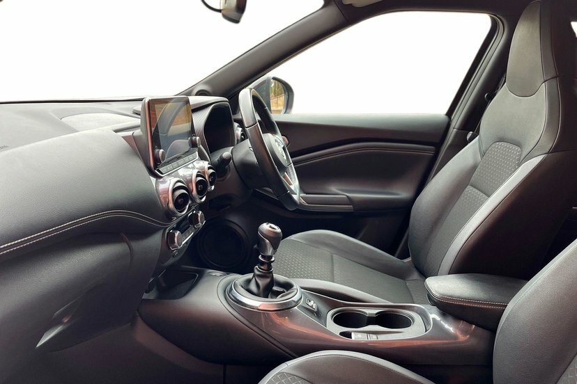 Nissan Juke 1.0 Dig-t N-connecta Suv 114 Ps Grey #2