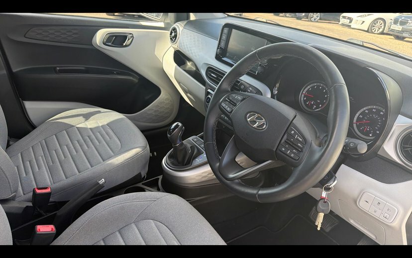 Hyundai I10 1.2 Premium Hatchback 84 Ps White #6