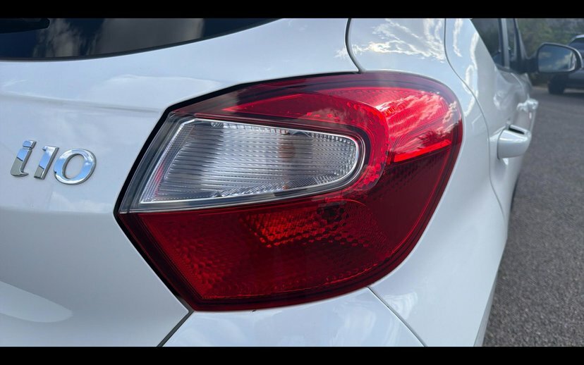 Hyundai I10 Hatchback Green #21