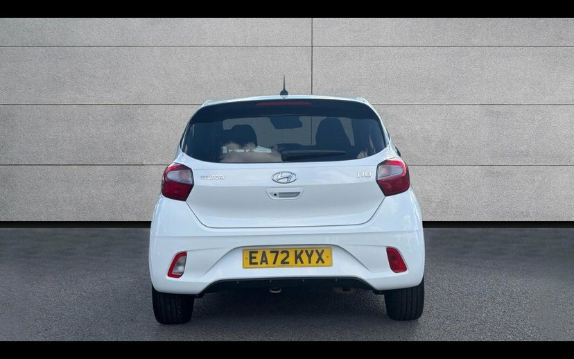 Hyundai I10 Hatchback Green #15