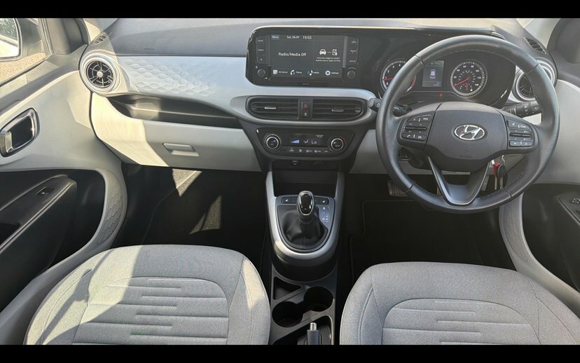 Hyundai I10 1.2 Premium Hatchback 84 Ps White #4