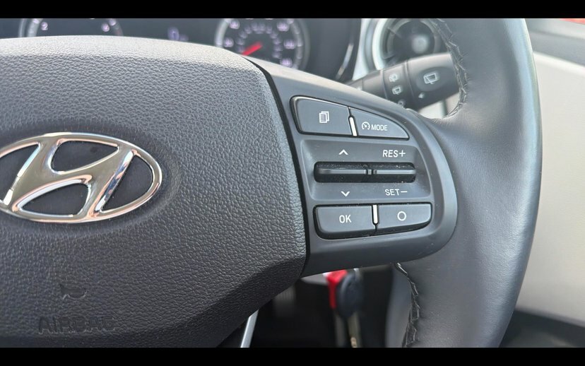 Hyundai I10 Hatchback Green #18