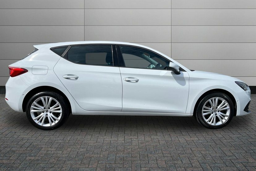 Seat Leon 1.0 Tsi Evo Se Dynamic Hatchback White #4