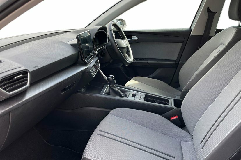 Seat Leon 1.0 Tsi Evo Se Dynamic Hatchback White #2