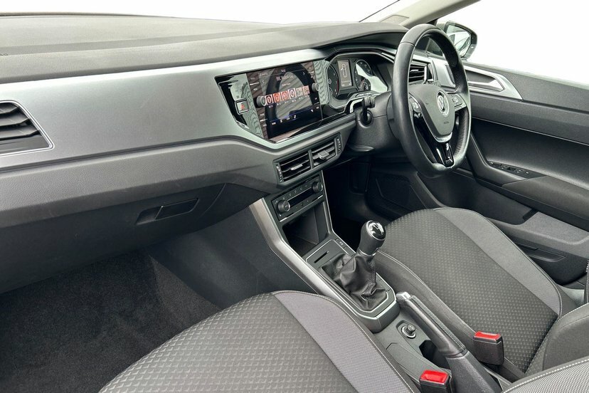Volkswagen Polo 1.0 Tsi Active Hatchback 95 Ps Grey #2