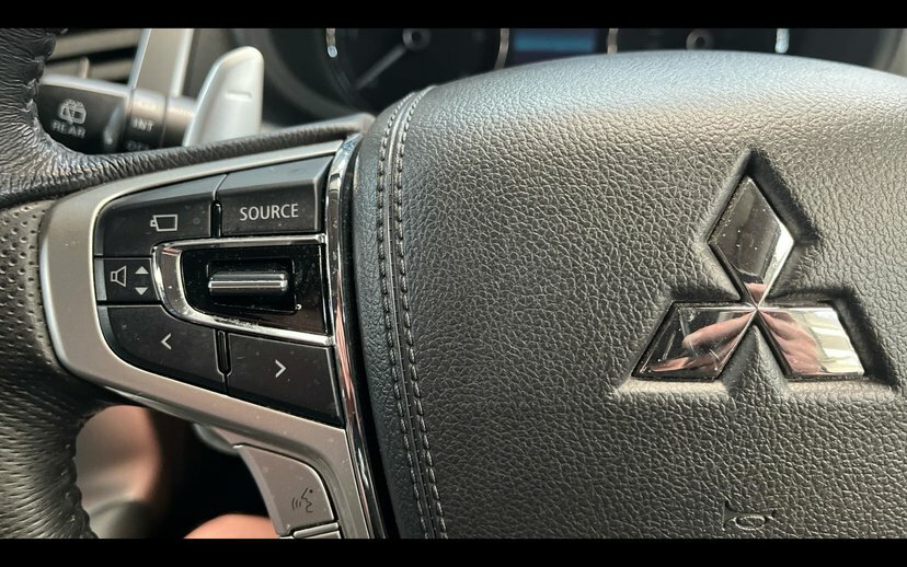 Mitsubishi Shogun Sport 3 Grey #17