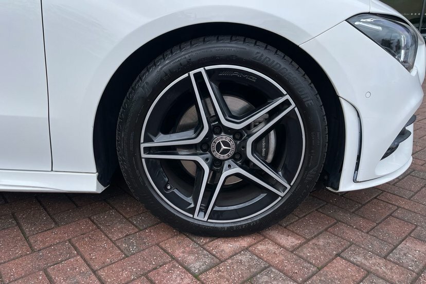 Mercedes-Benz CLA Class 1.3 Cla180 Amg Line Premium Coupe 7G- White #4