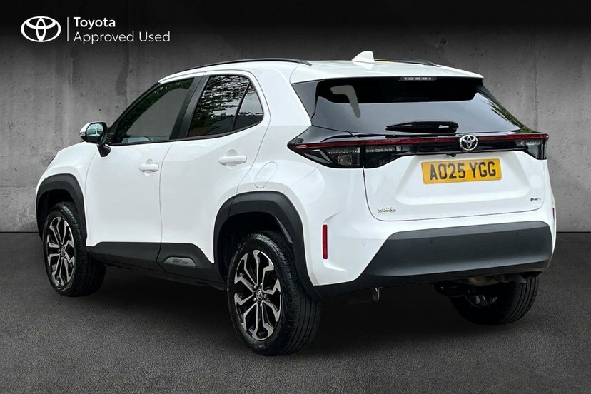 Toyota Yaris Cross 1.5 Vvt-h Design Suv Hybrid E-cvt 116 White #4