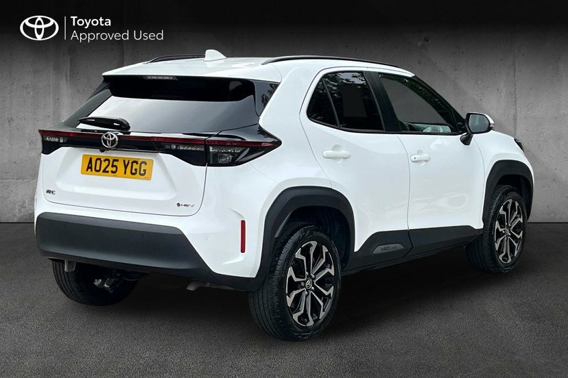 Toyota Yaris Cross 1.5 Vvt-h Design Suv Hybrid E-cvt 116 White #2