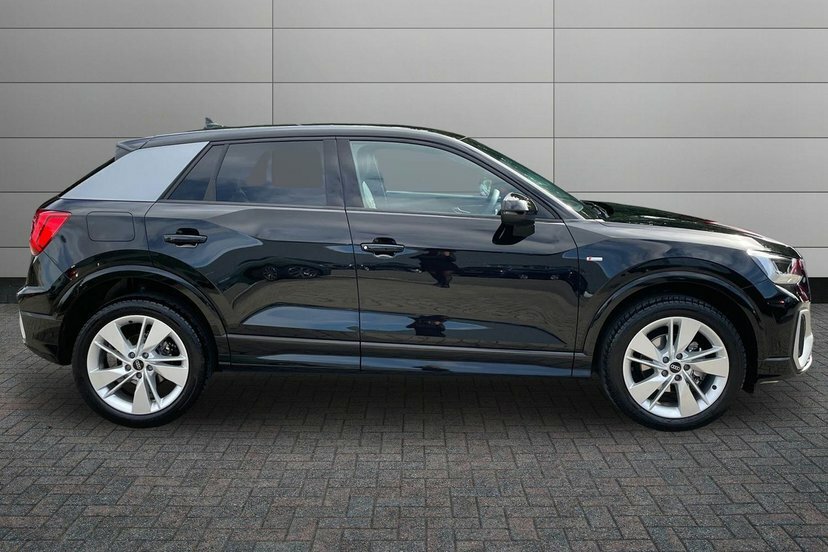 Audi Q2 1.5 Tfsi Cod 35 S Line Suv S Tronic 15 Black #4