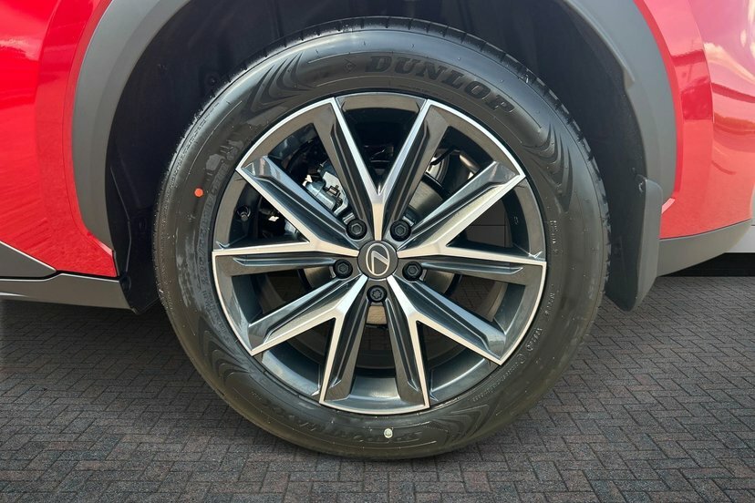 Lexus LBX 1.5 Vvt-ie Premium Plus Suv Hybrid E-cv  #5