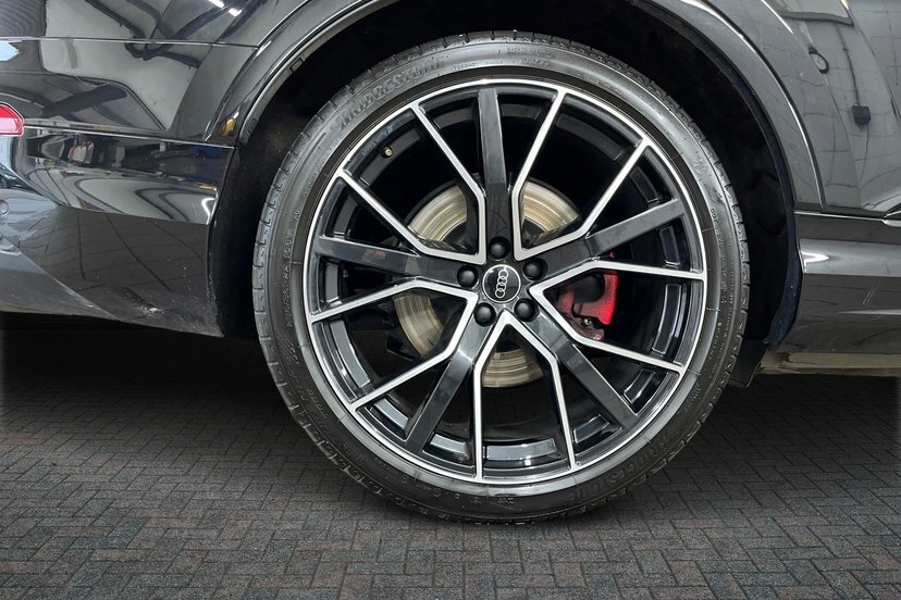 Audi SQ7 4.0 Tfsi V8 Black Edition Suv Tiptronic Black #5
