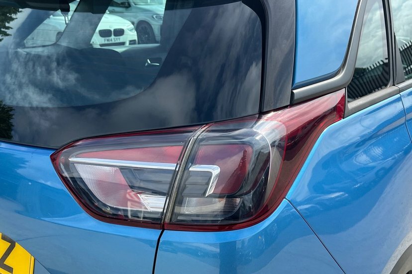 Vauxhall Crossland X Hatchback Black #24