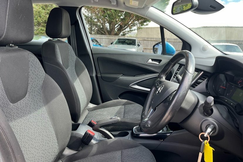 Vauxhall Crossland X Hatchback Black #14