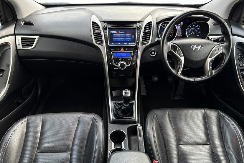 Hyundai I30 1.6 Crdi Premium  #6