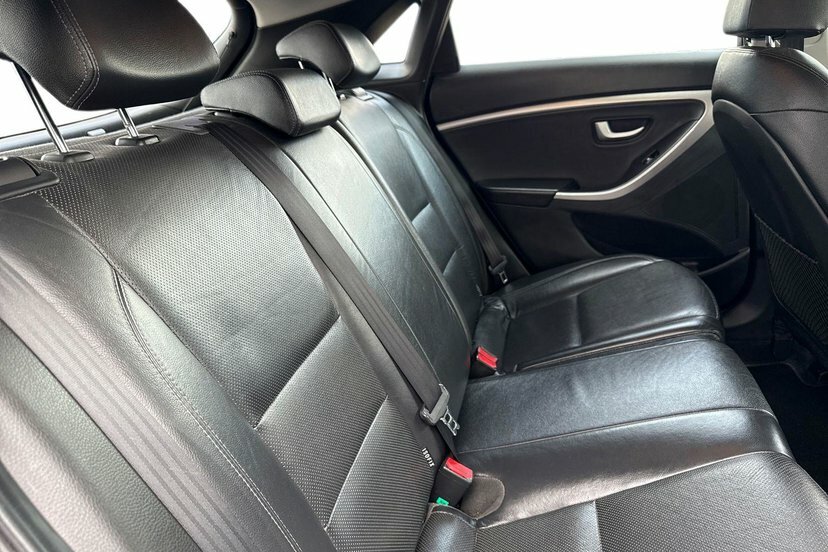 Hyundai I30 1.6 Crdi Premium  #10