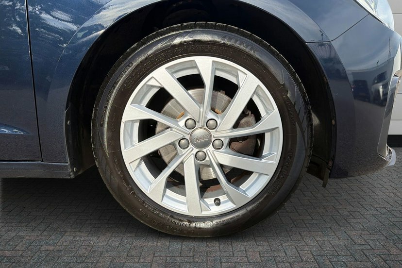 Audi A1 1.0 Tfsi 30 Sport Sportback 116 Blue #5