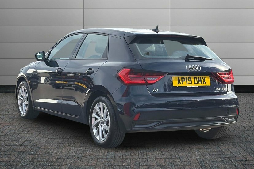 Audi A1 1.0 Tfsi 30 Sport Sportback 116 Blue #3