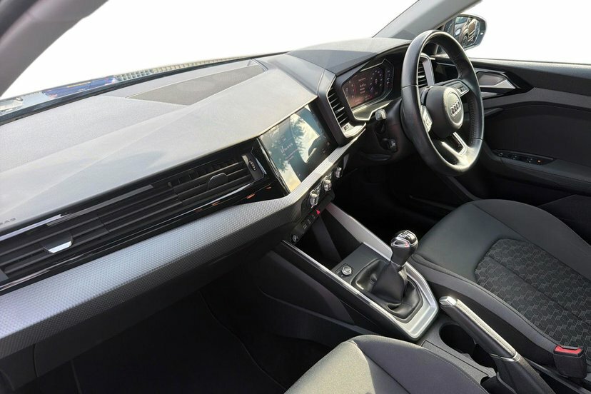 Audi A1 1.0 Tfsi 30 Sport Sportback 116 Blue #2