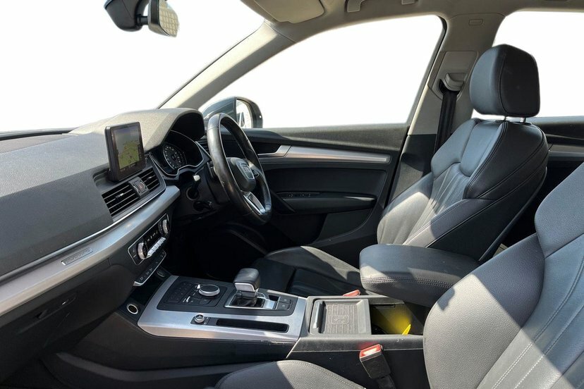 Audi Q5 Tfsi Quattro S Line Black #2