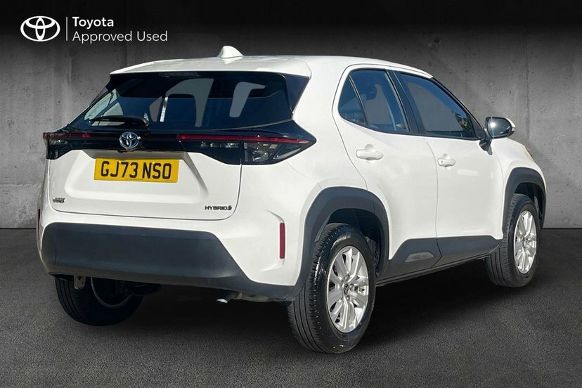 Toyota Yaris Cross 1.5 Vvt-h Icon Suv Hybrid E-cvt 116 Ps White #2