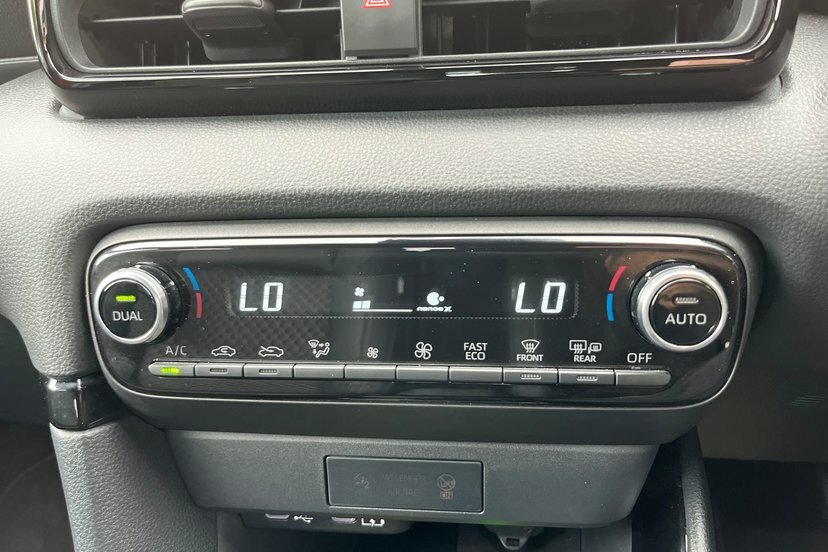 Toyota Yaris Excel Blue #45