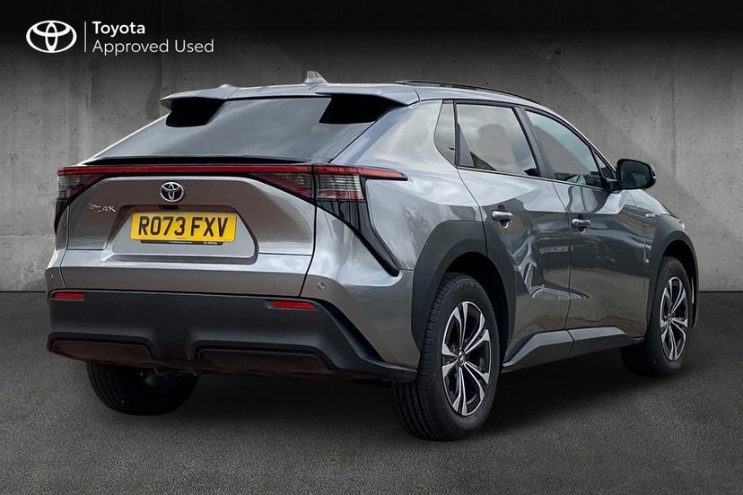 Toyota bZ4X 71.4Kwh Motion Suv 11Kw Obc 2 Silver #2