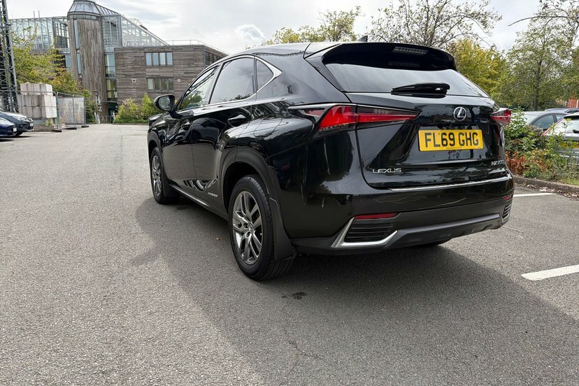 Lexus NX 2.5 300H Takumi Pan Silver #34
