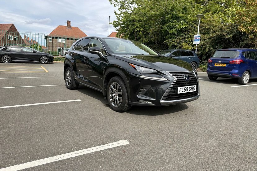 Lexus NX 2.5 300H Takumi Pan Silver #39