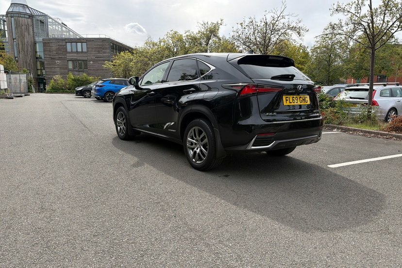 Lexus NX 2.5 300H Takumi Pan Silver #35