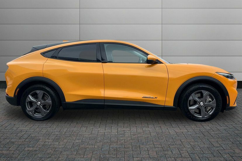Ford Mustang Mach-E Extended Range 91Kwh Suv 2 Orange #4