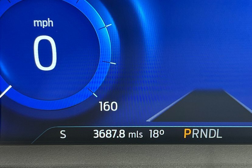 Ford Kuga 2.5L St-line X Red #30