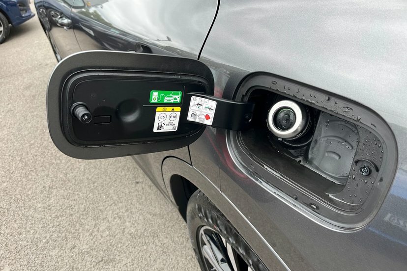 Ford Kuga 2.5L St-line X Red #22