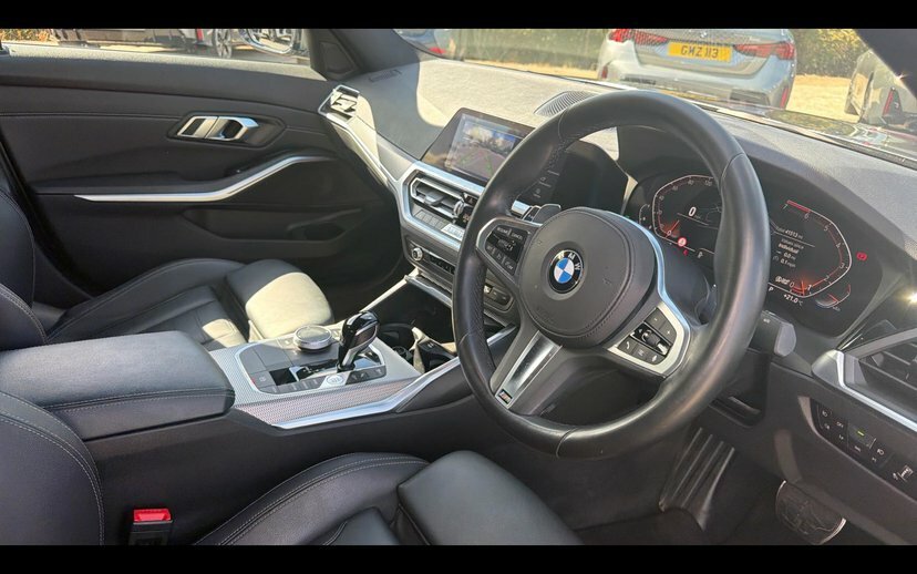 BMW 3 Series Saloon White #6