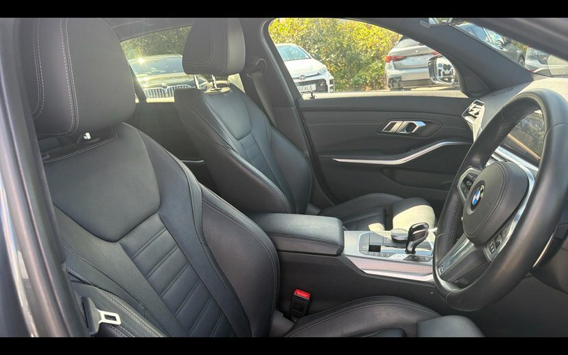 BMW 3 Series Saloon White #11