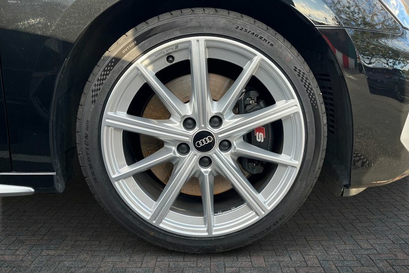 Audi S3 2.0 Tfsi Saloon S Tronic Quattro 310 P Black #5