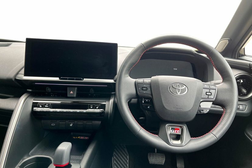Toyota C-Hr 2.0 Vvt 13.6Kwh Gr Sport Suv Plug-in Hy #6