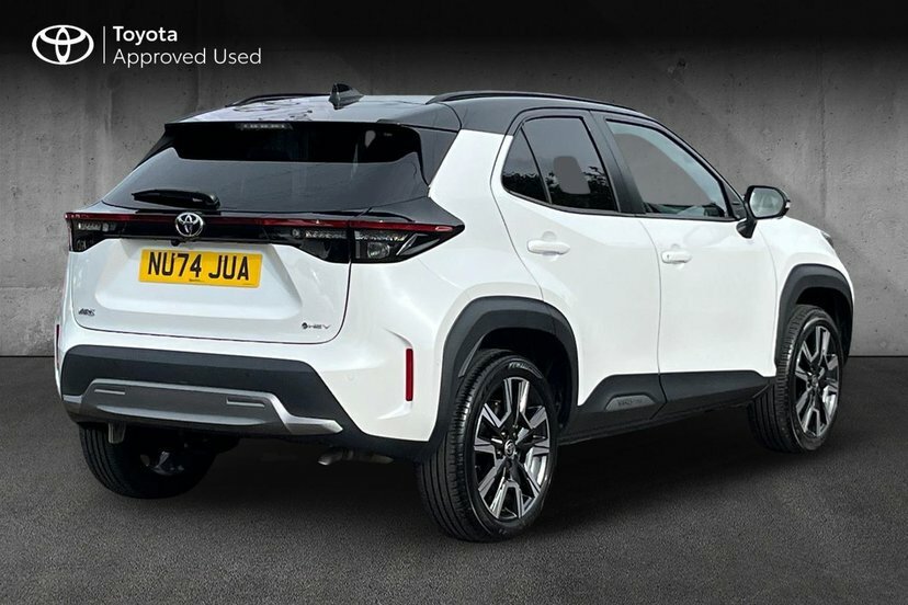 Toyota Yaris Cross 1.5 Vvt-h Premiere Edition Suv Hybrid E Black #2