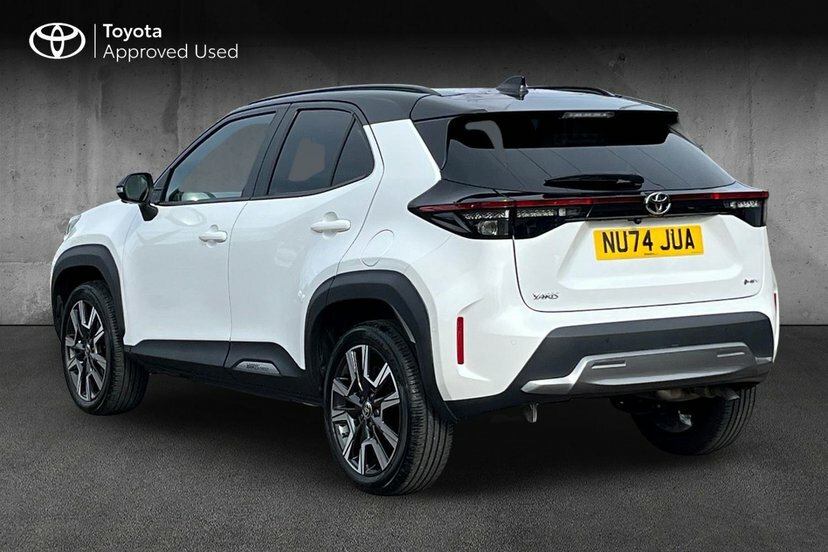 Toyota Yaris Cross 1.5 Vvt-h Premiere Edition Suv Hybrid E Black #4