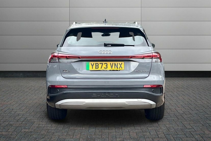 Audi Q4 E Tron 40 Sport 82Kwh Blue #10
