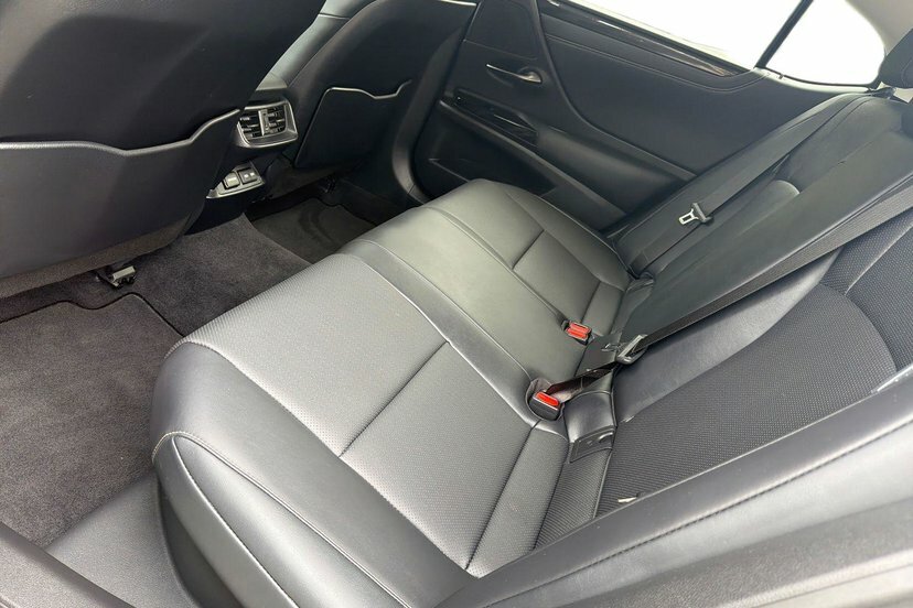 Lexus ES 300H 2.5 Cvt Premium Edition Black #10