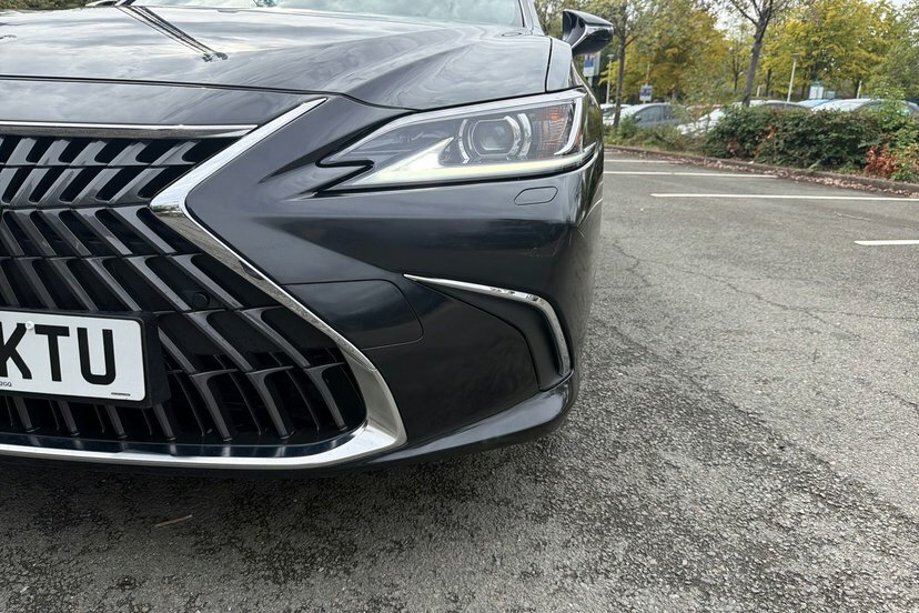 Lexus ES 300H 2.5 Cvt Premium Edition Black #36