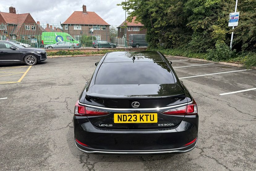 Lexus ES 300H 2.5 Cvt Premium Edition Black #29